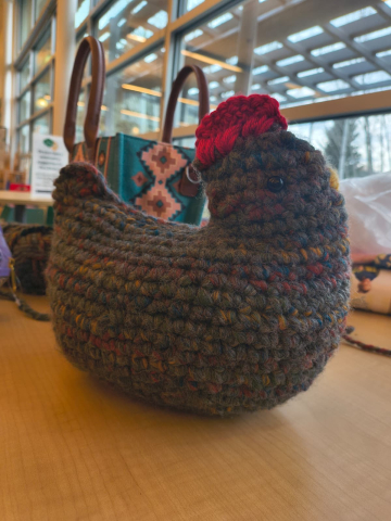 Crochetea con Magali. Foto cortesía de Emily Rivera.